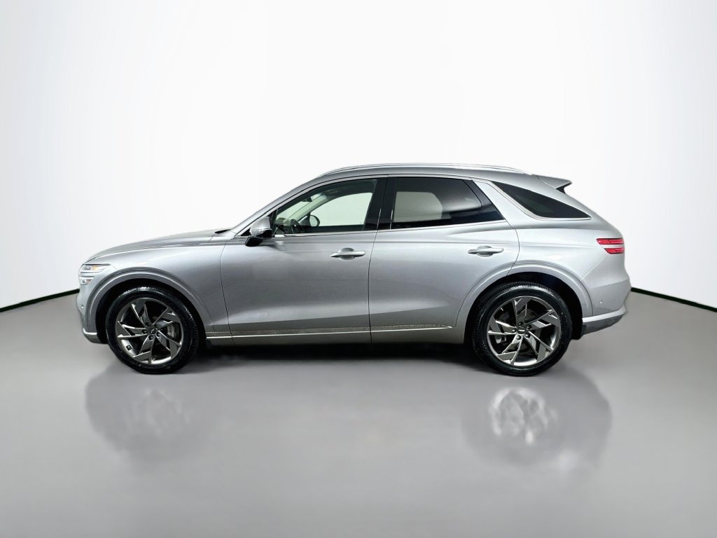 Used 2023 Genesis Electrified GV70 AWD/4WD image 5
