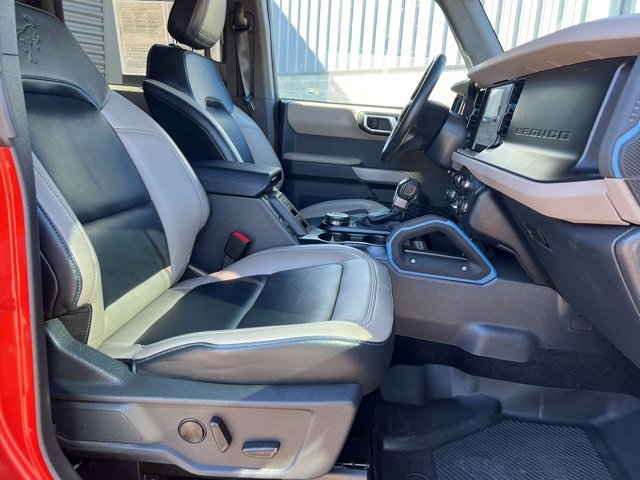 Used 2023 Ford Bronco Wildtrak image 11