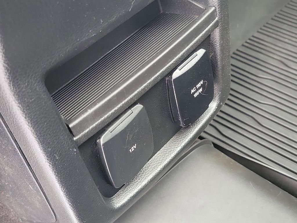 Used 2020 Ford Edge SEL w/ Convenience Package image 32