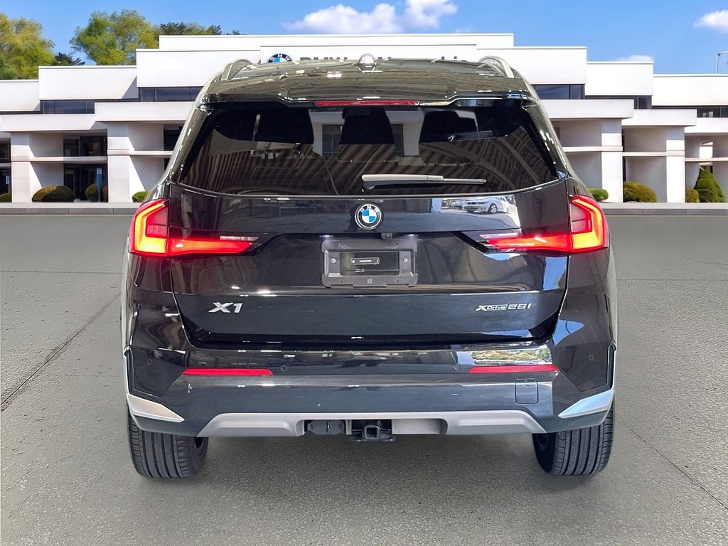 Used 2023 BMW X1 xDrive28i w/ Premium Package AWD/4WD image 6