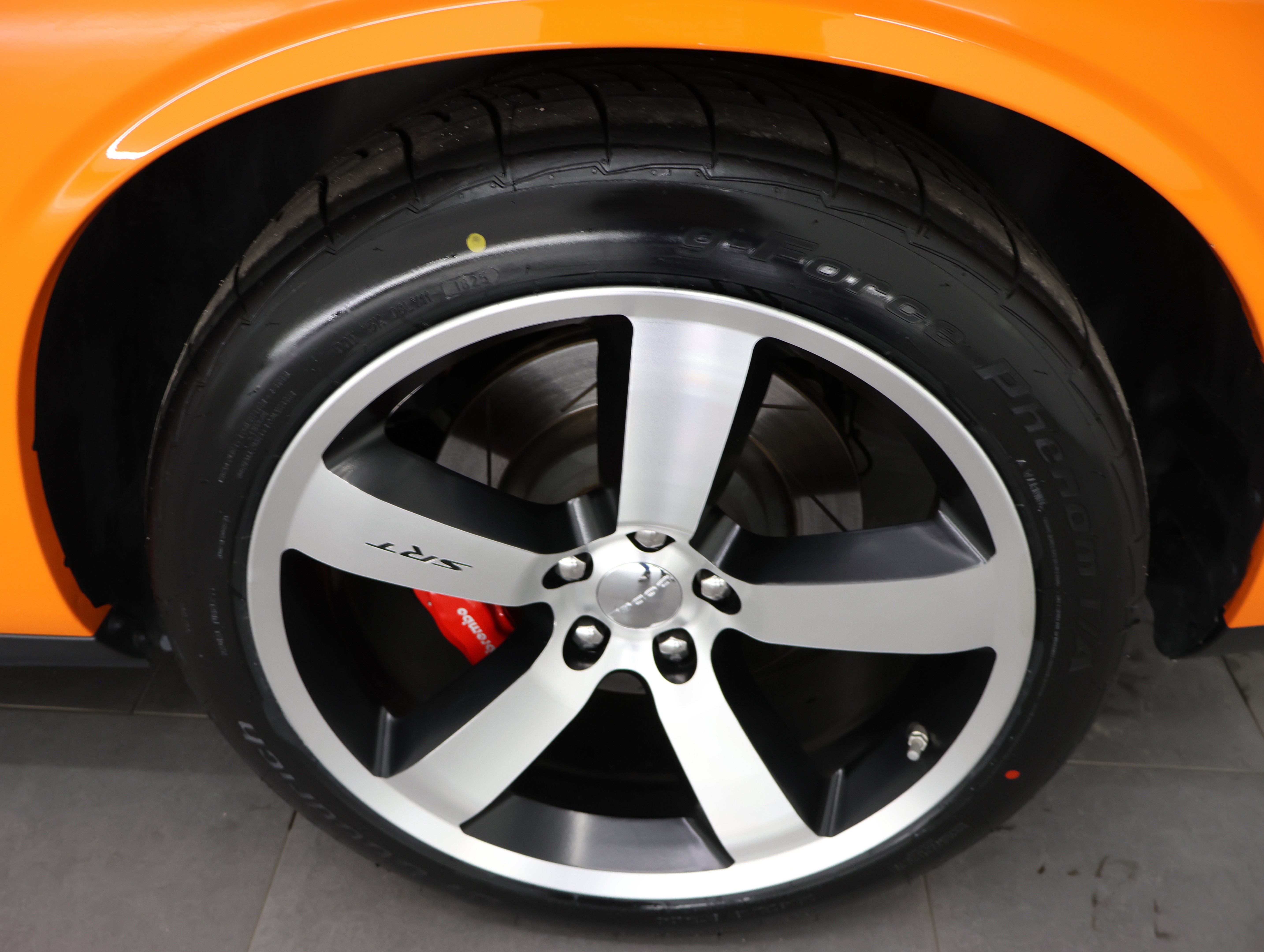 Used 2014 Dodge Challenger SRT8 image 30