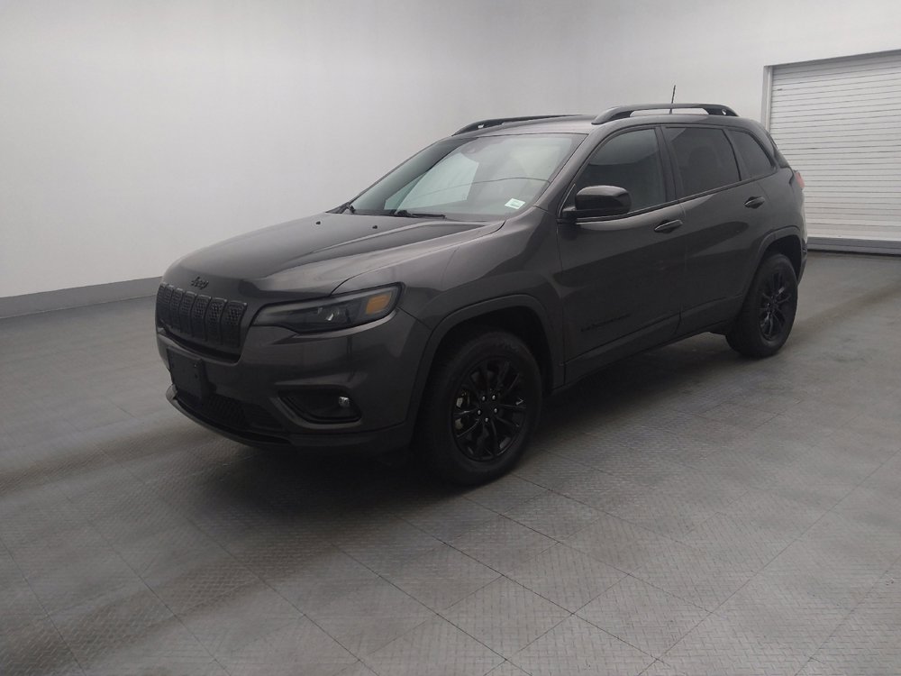 Used 2023 Jeep Cherokee Altitude Lux image 2