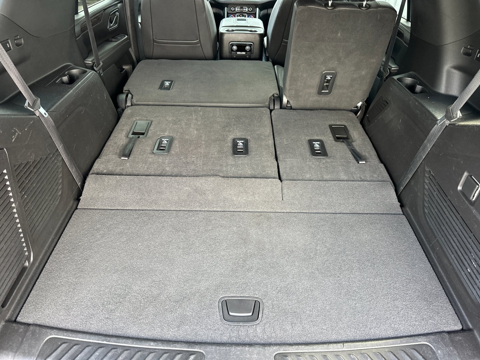 Used 2023 Chevrolet Tahoe LT AWD/4WD image 15