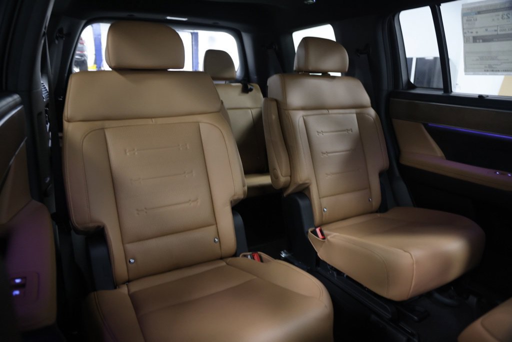New 2027 Hyundai Santa Fe Limited AWD/4WD image 16