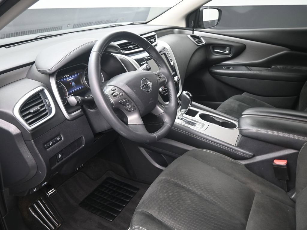 Used 2019 Nissan Murano SV image 18