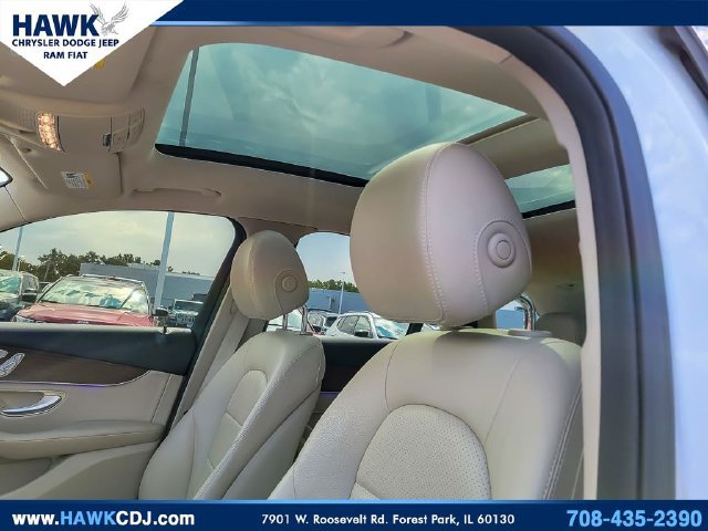 Used 2021 Mercedes-Benz GLC 300 4MATIC w/ Premium Package image 10