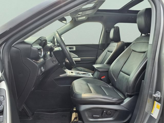 Used 2023 Ford Explorer Limited w/ Limited Technology Package AWD/4WD image 12