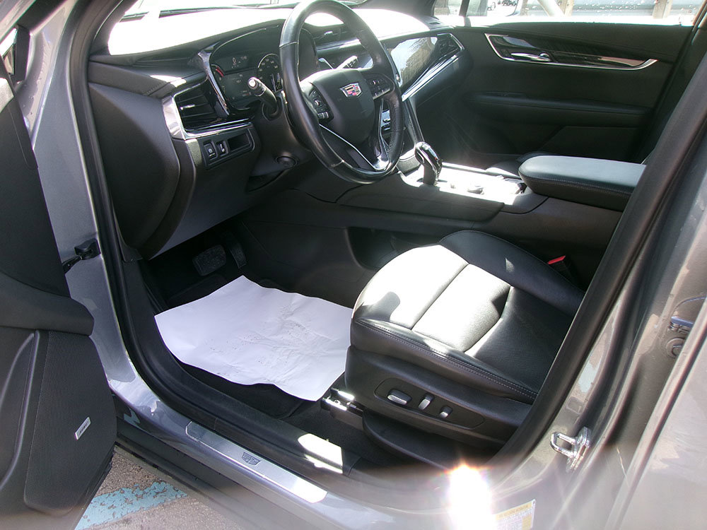 Used 2020 Cadillac XT6 Premium Luxury image 16