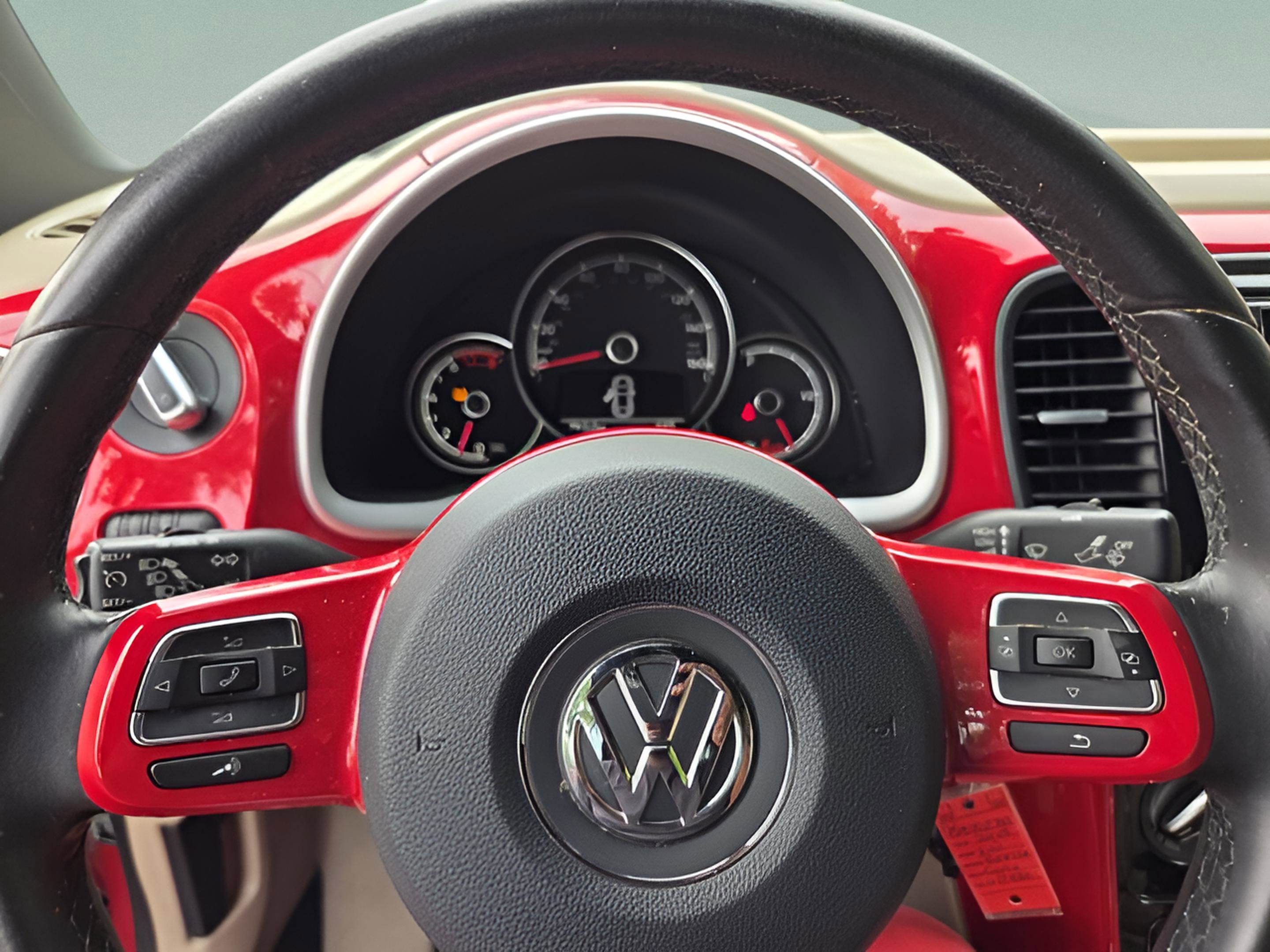 Used 2019 Volkswagen Beetle 2.0T S FWD image 20