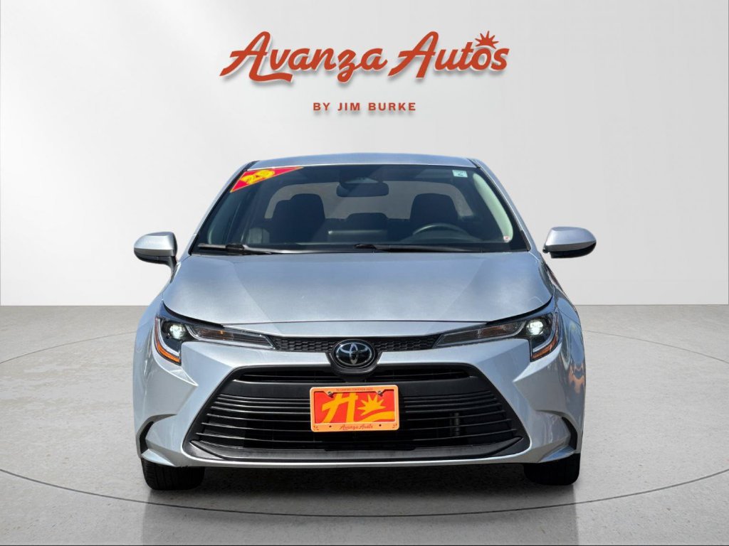 Used 2025 Toyota Corolla LE FWD image 8