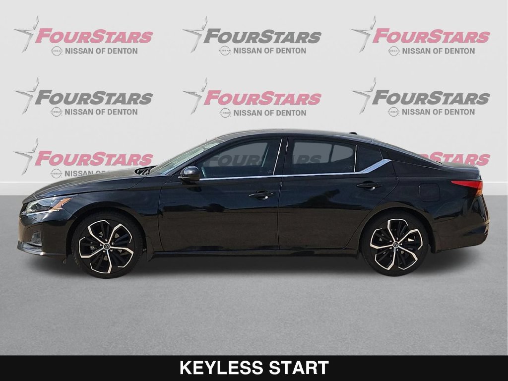 Used 2024 Nissan Altima 2.5 SR FWD image 8