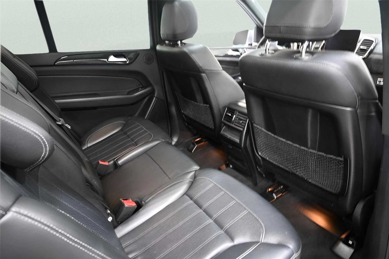 Used 2018 Mercedes-Benz GLS 450 4MATIC w/ Premium Package image 19