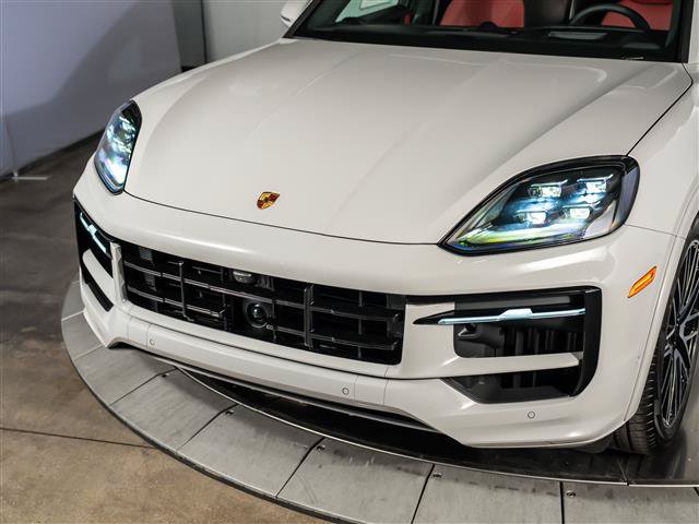 New 2026 Porsche Cayenne GTS AWD/4WD image 11