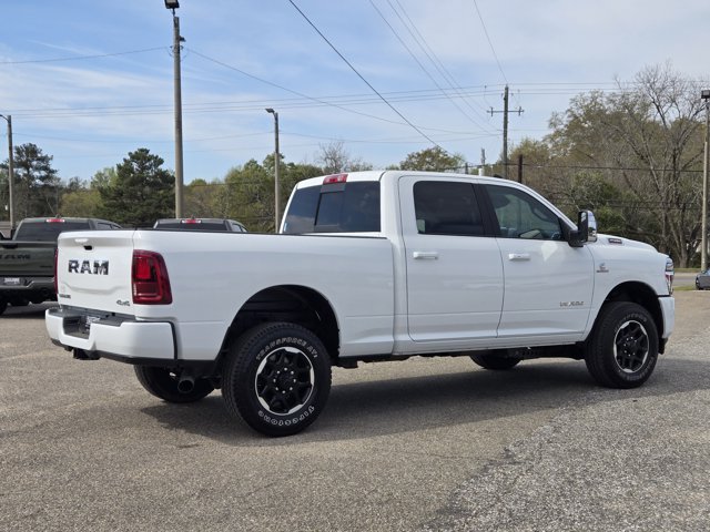 Used 2026 RAM 2500 Laramie AWD/4WD image 15