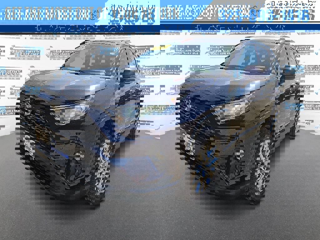 Used 2021 Toyota RAV4 XLE Premium image 1