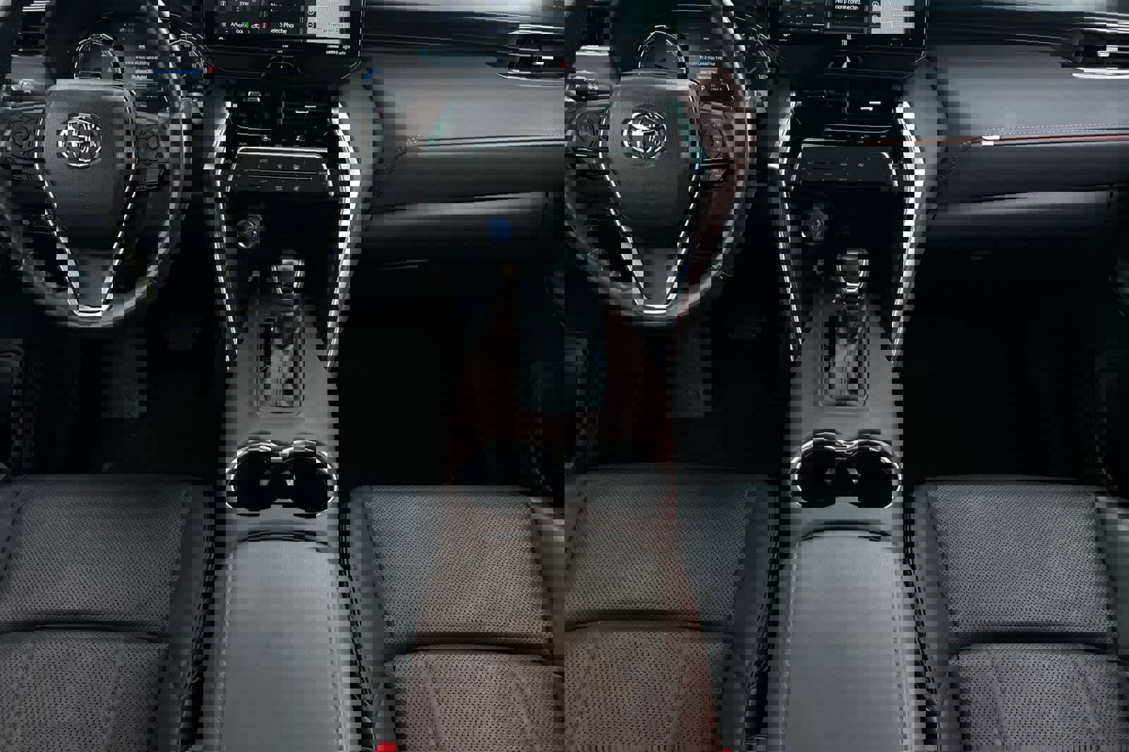 Used 2021 Toyota Venza Limited image 4