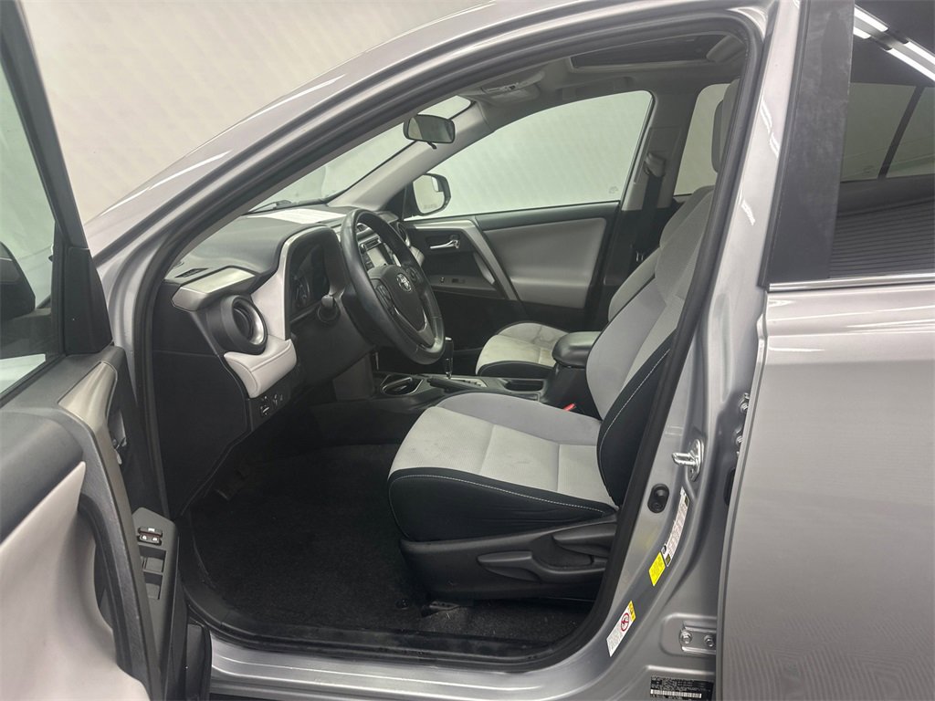 Used 2017 Toyota RAV4 XLE image 9