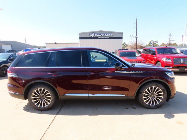 Used 2022 Lincoln Aviator Reserve w/ Equipment Group 201A image 8