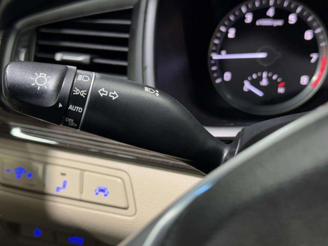 Used 2019 Hyundai Sonata Limited w/ Ultimate Package 04 image 36