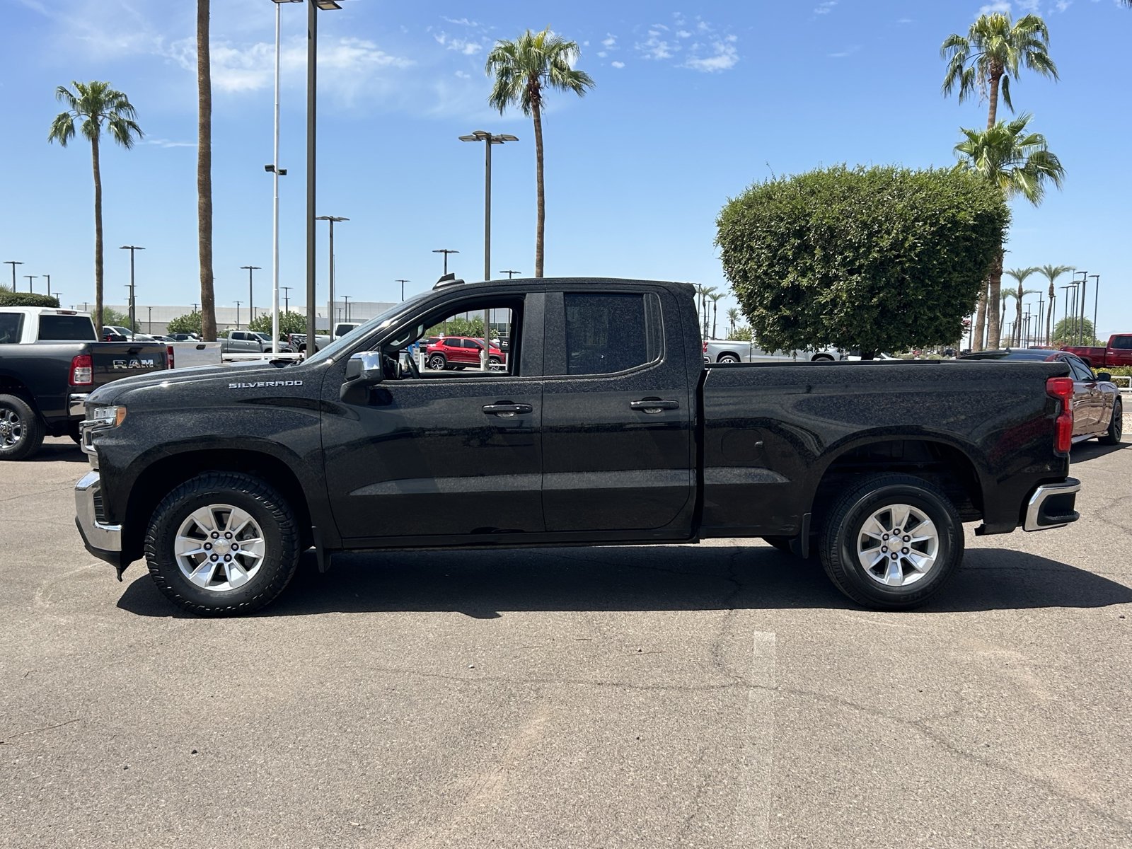Used 2020 Chevrolet Silverado 1500 LT w/ All-Star Edition RWD image 2