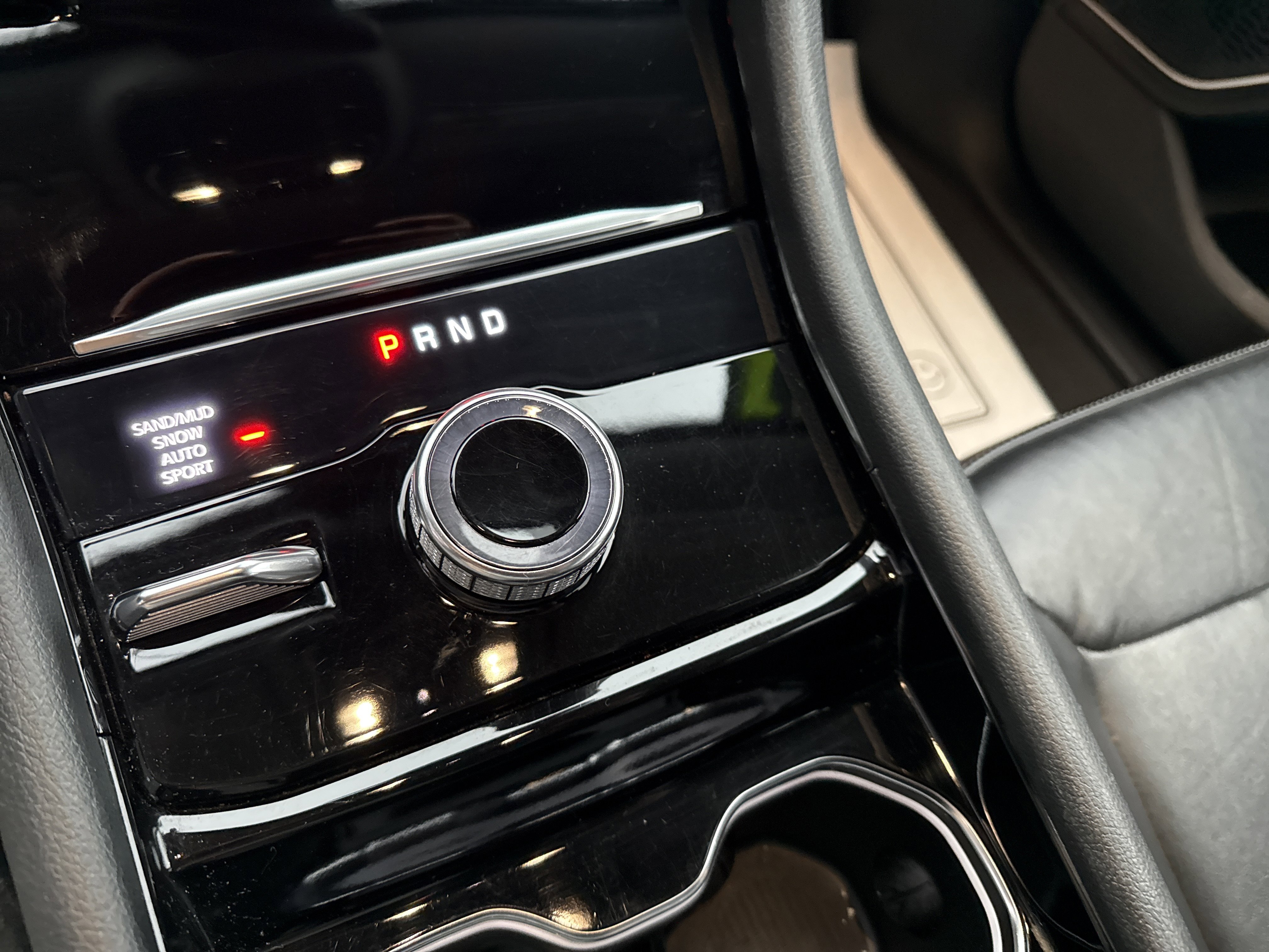 Used 2021 Jeep Grand Cherokee L Limited image 24
