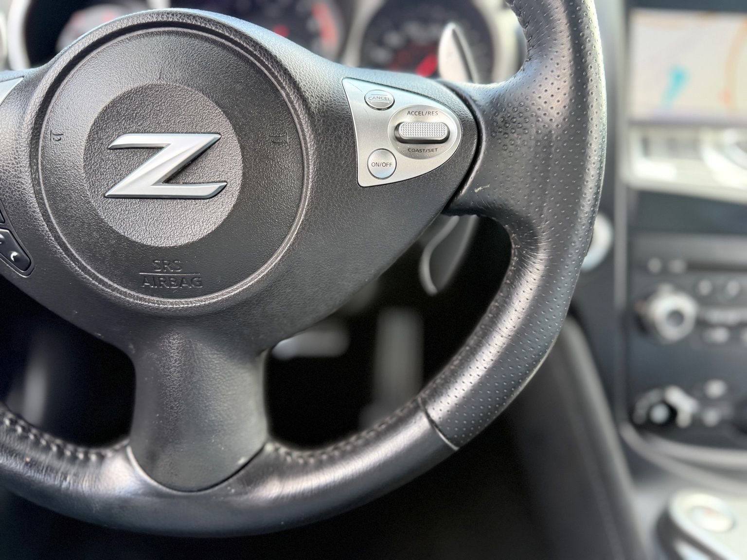 Used 2014 Nissan 370Z Touring w/ Sport Package image 21