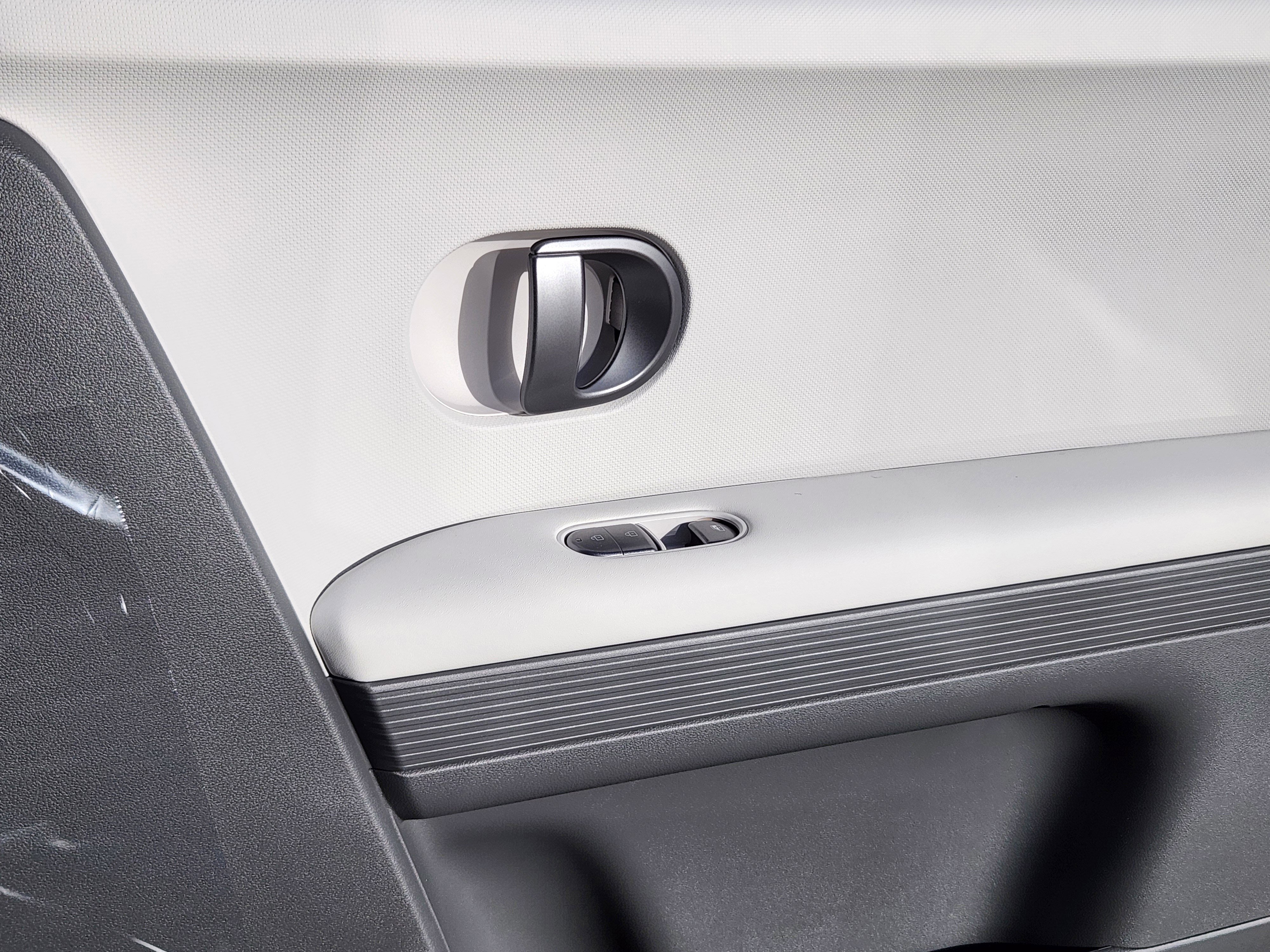 New 2026 Hyundai Ioniq 5 SEL image 13