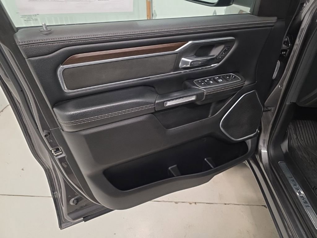 Used 2021 RAM 1500 Laramie image 12