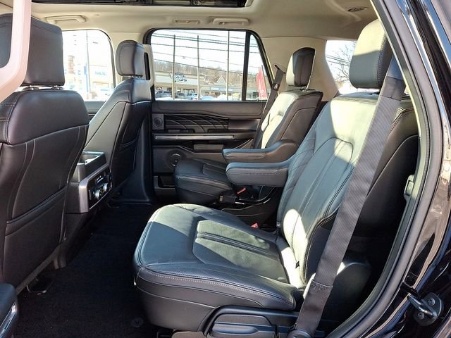 Used 2019 Ford Expedition Platinum image 10