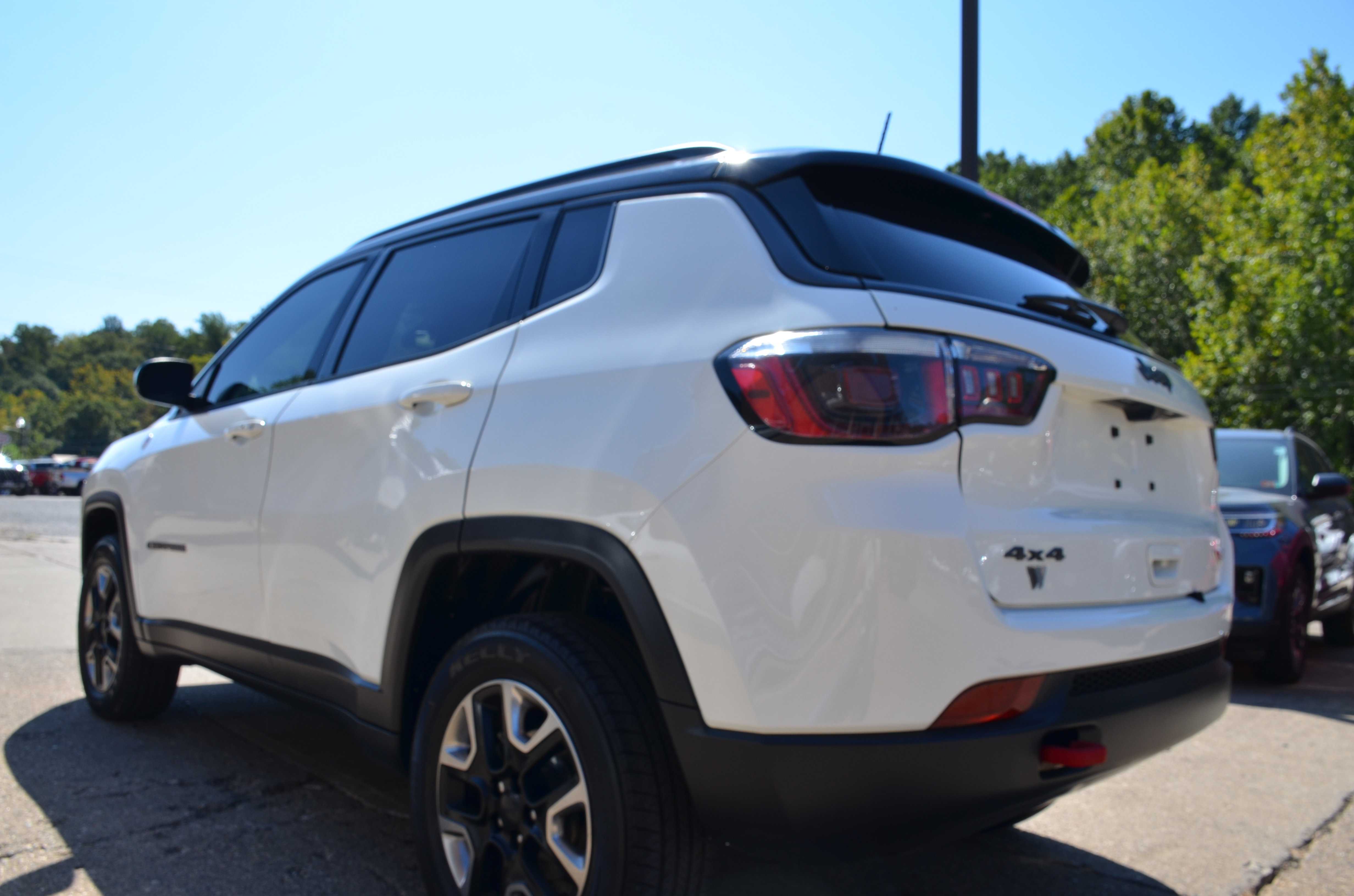 Used 2018 Jeep Compass Trailhawk w/ Navigation Group image 4