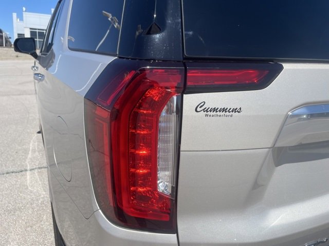 Used 2023 GMC Yukon Denali image 11