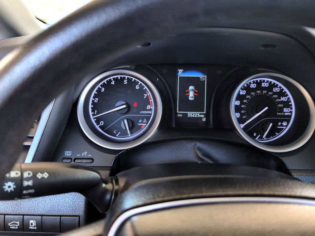 Used 2022 Toyota Camry LE image 17