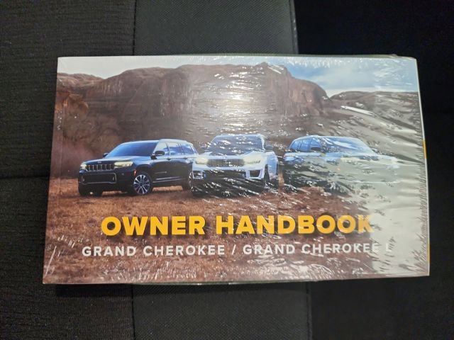 New 2025 Jeep Grand Cherokee L Laredo w/ Luxury Tech Group I image 40