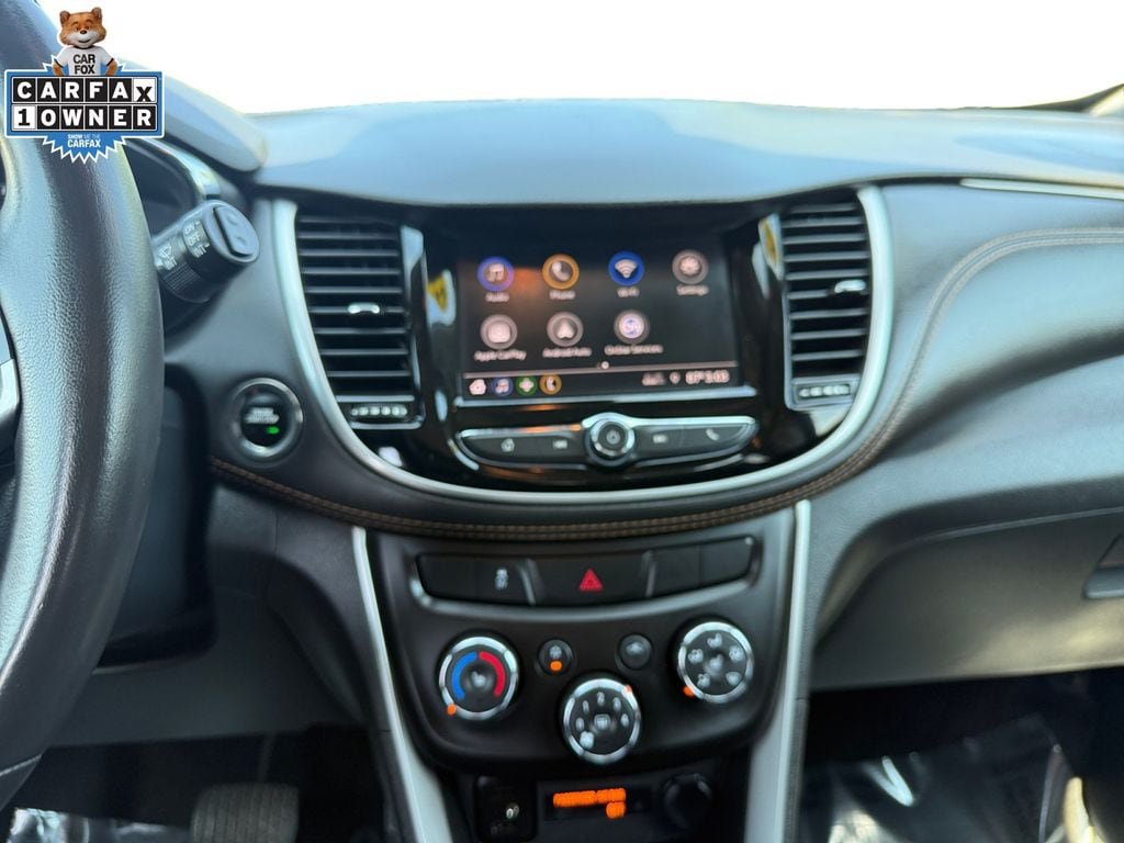 Used 2021 Chevrolet Trax LT w/ Premium Seat Package AWD/4WD image 11