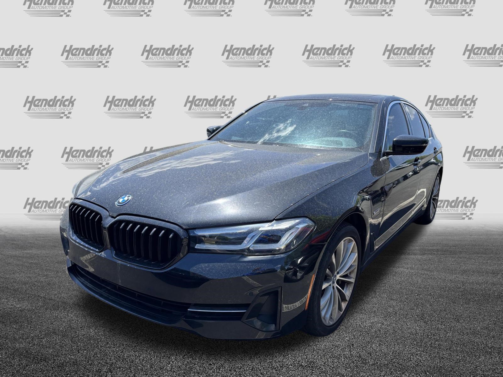 Certified 2023 BMW 530e w/ Premium Package RWD image 9