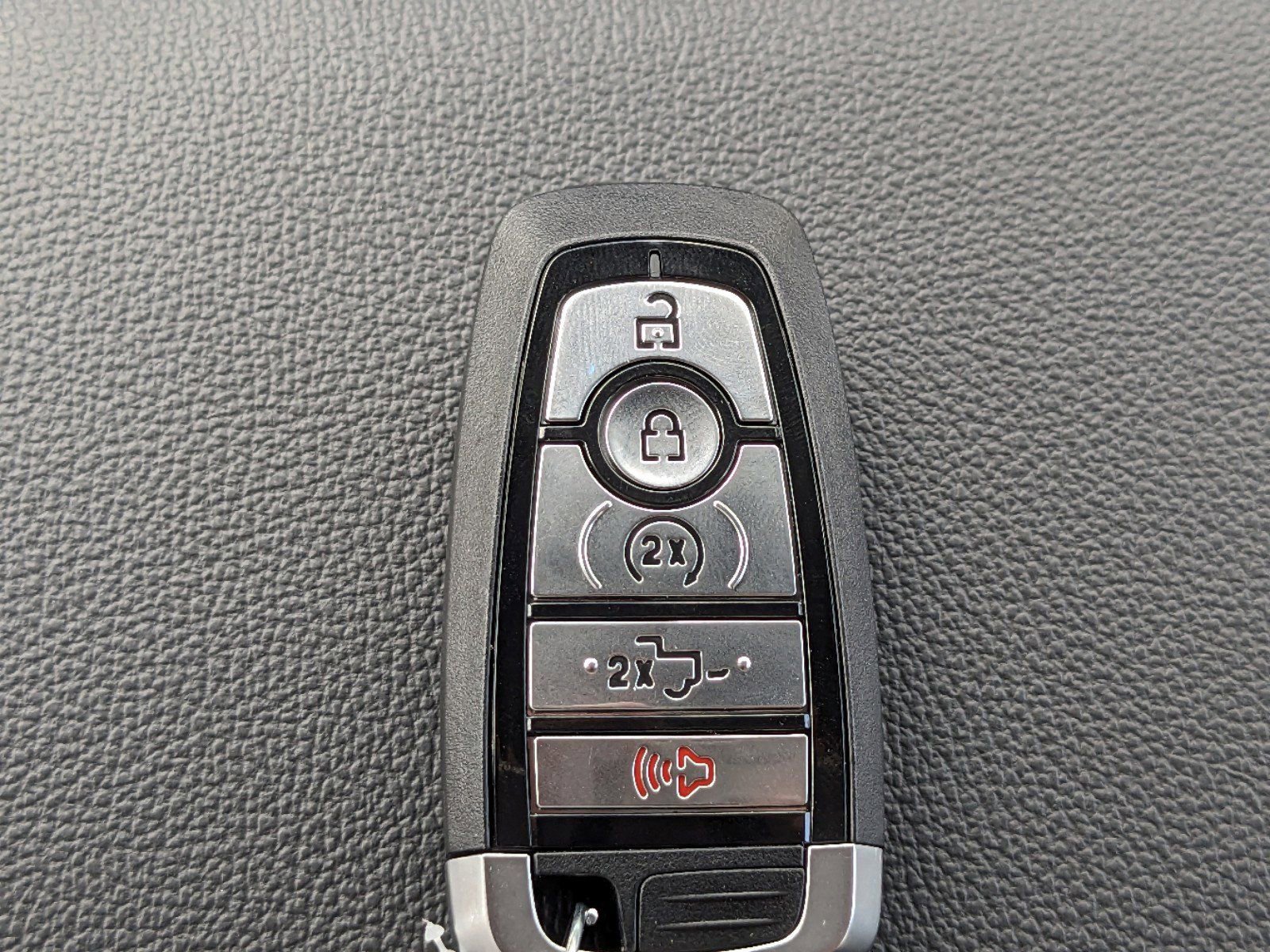 New 2024 Ford F150 XLT w/ Equipment Group 303A High image 32