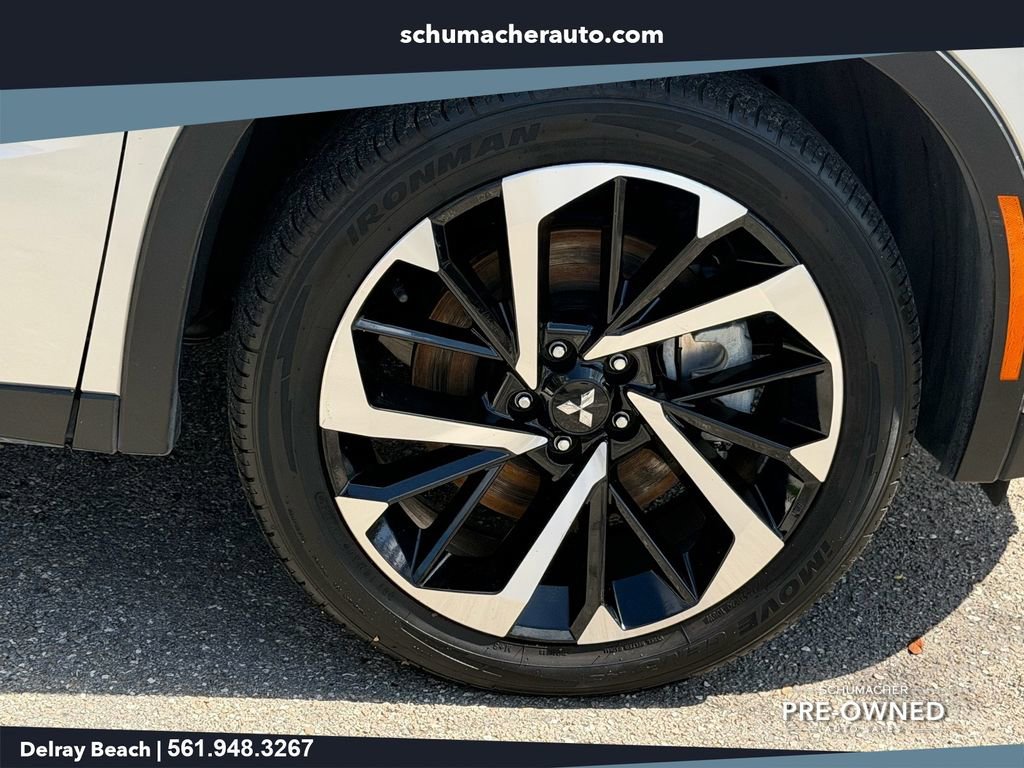Used 2024 Mitsubishi Outlander FWD image 9