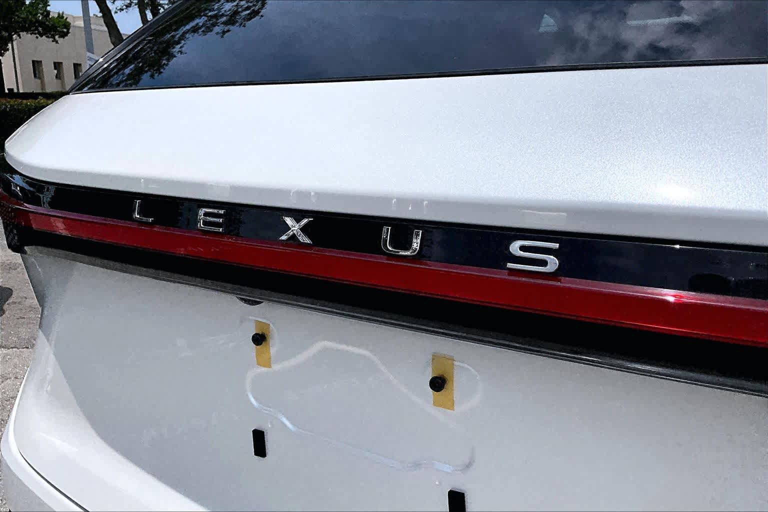 Used 2026 Lexus RX 350 Premium w/ Accessory Package (Z1) FWD image 31