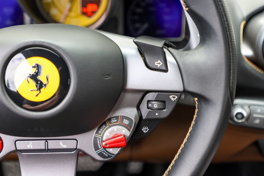 Used 2021 Ferrari 812 GTS RWD image 34