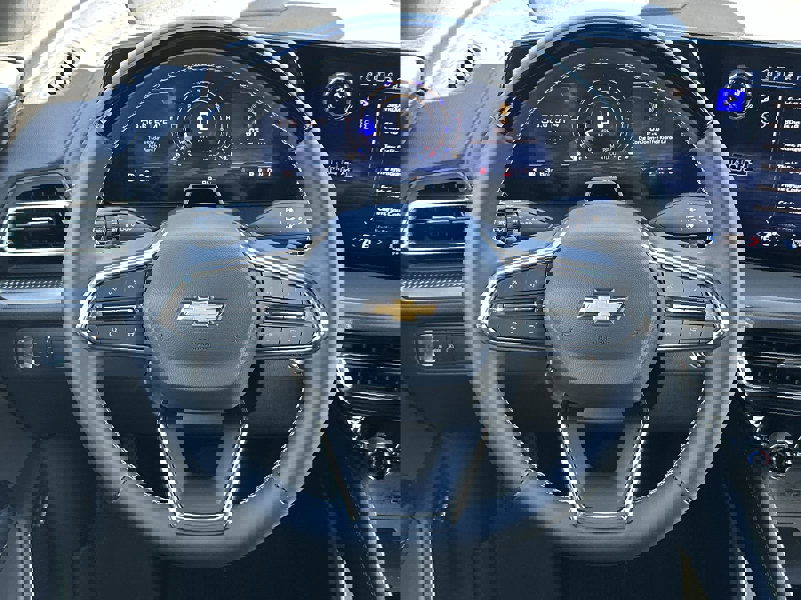 Certified 2025 Chevrolet Traverse LT w/ Enhanced Driving Package image 19