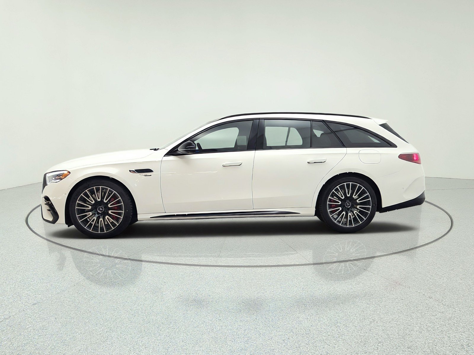 New 2026 Mercedes-Benz E 53 AMG e 4MATIC Wagon image 8