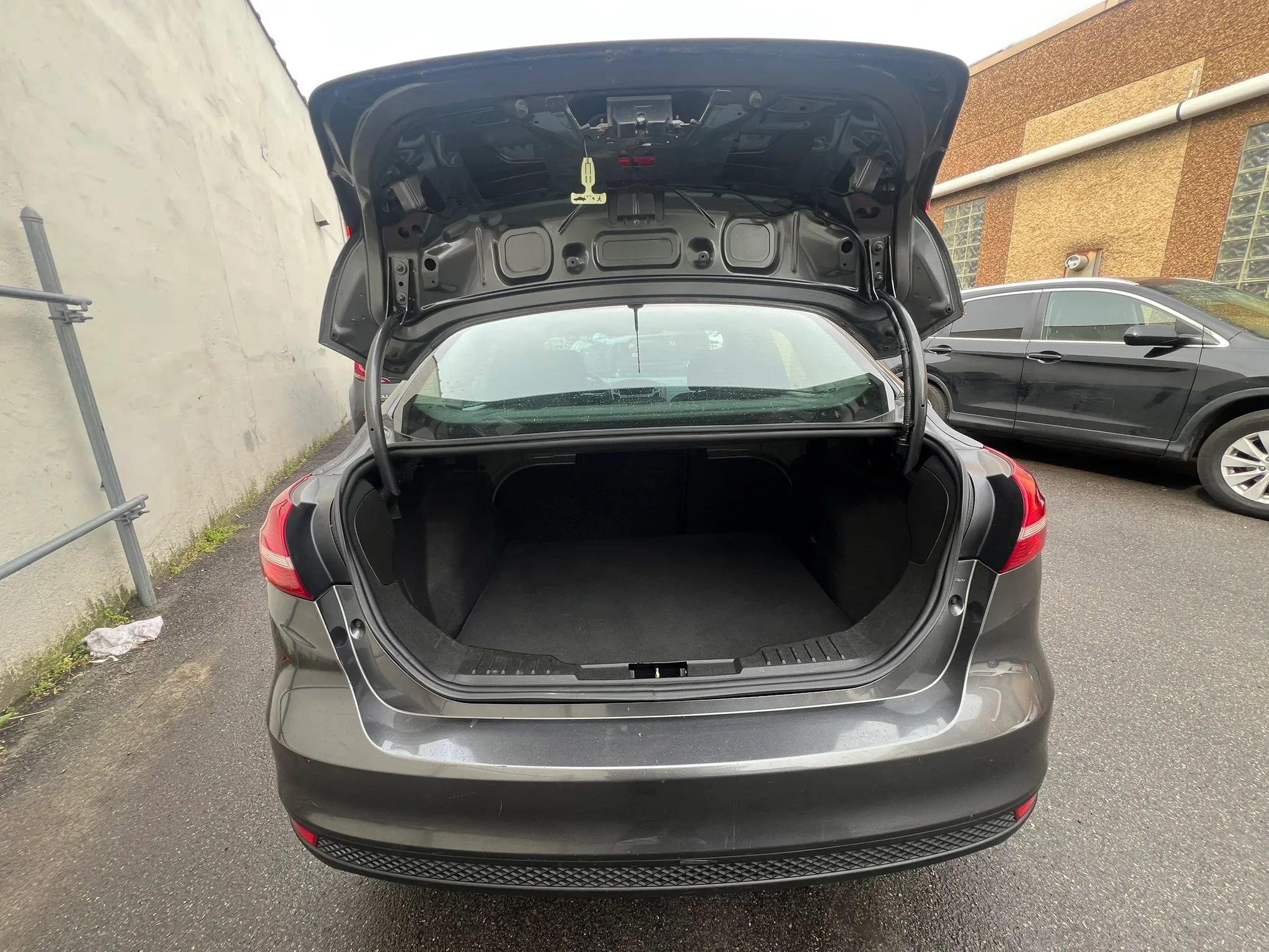 Used 2017 Ford Focus S FWD image 9
