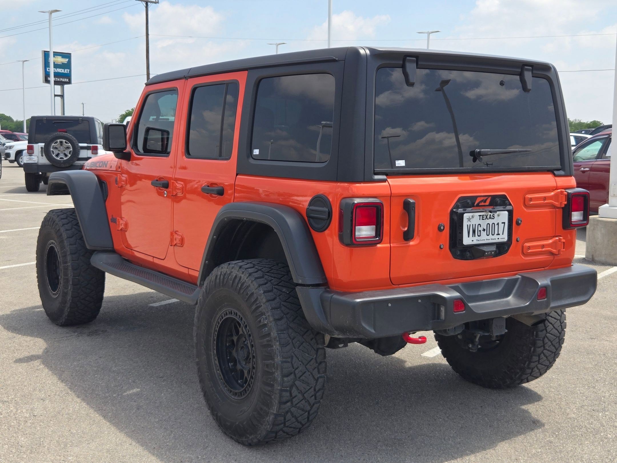 Used 2023 Jeep Wrangler Unlimited Rubicon w/ Cold Weather Group AWD/4WD image 5