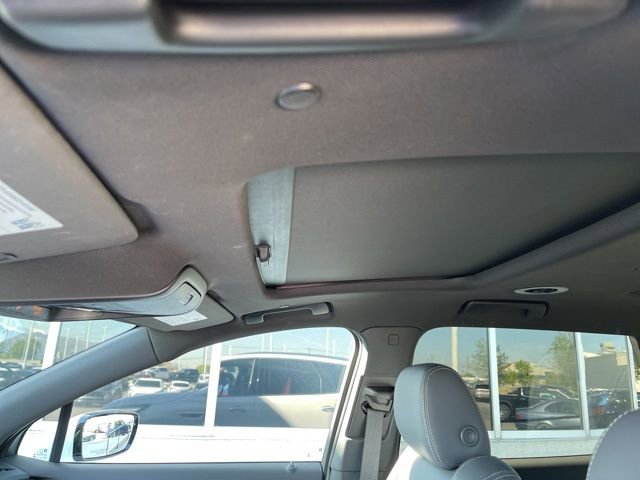 Used 2023 Buick Enclave Premium AWD/4WD image 13
