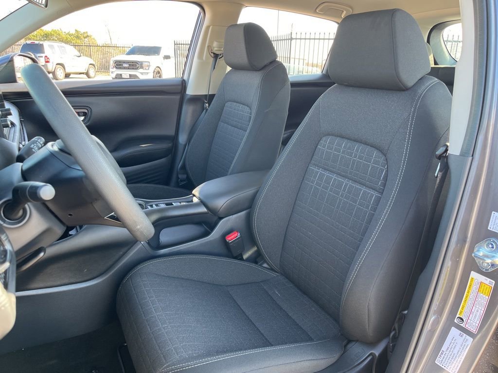 Certified 2025 Honda HR-V LX image 23