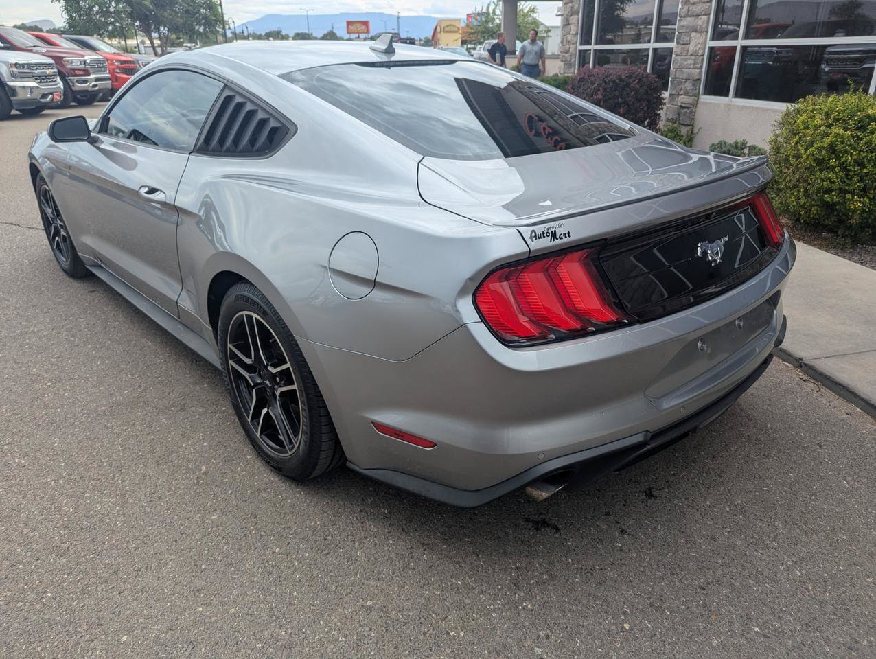 Used 2021 Ford Mustang Premium RWD image 3