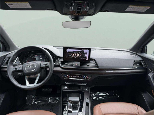 Certified 2023 Audi Q5 2.0T Premium w/ Convenience Package AWD/4WD image 10