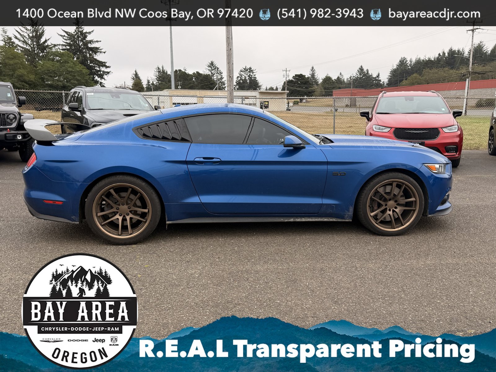 Used 2017 Ford Mustang GT Premium w/ GT Performance Package RWD image 4
