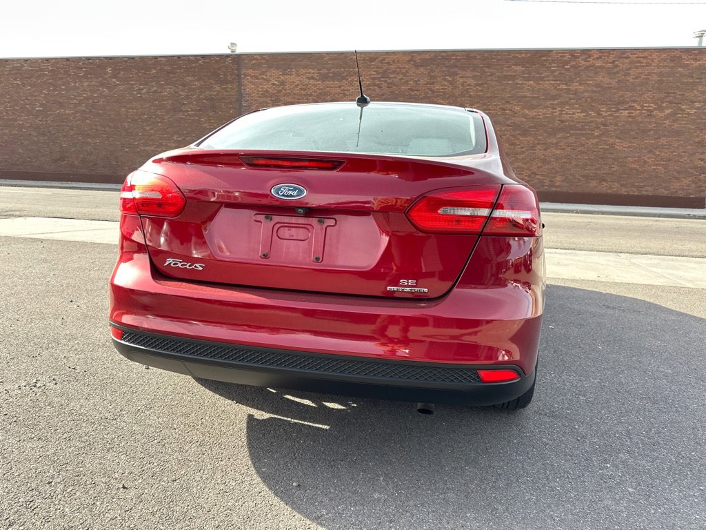 Used 2016 Ford Focus SE image 4