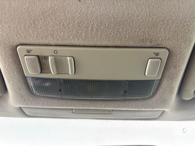 Used 2004 Volkswagen Jetta GL FWD image 13